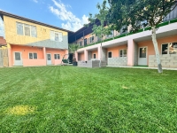 Частный дом «Розовая пантера»