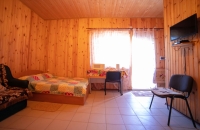 База отдыха «Лукоморье» - номер Четырехместный на первом этаже фото 5