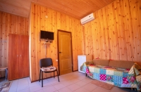 База отдыха «Лукоморье» - номер Четырехместный на первом этаже фото 6