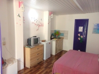 Апартаменты «Snug House» - номер Студия «Флокс» – экономный комфорт для активных фото 4